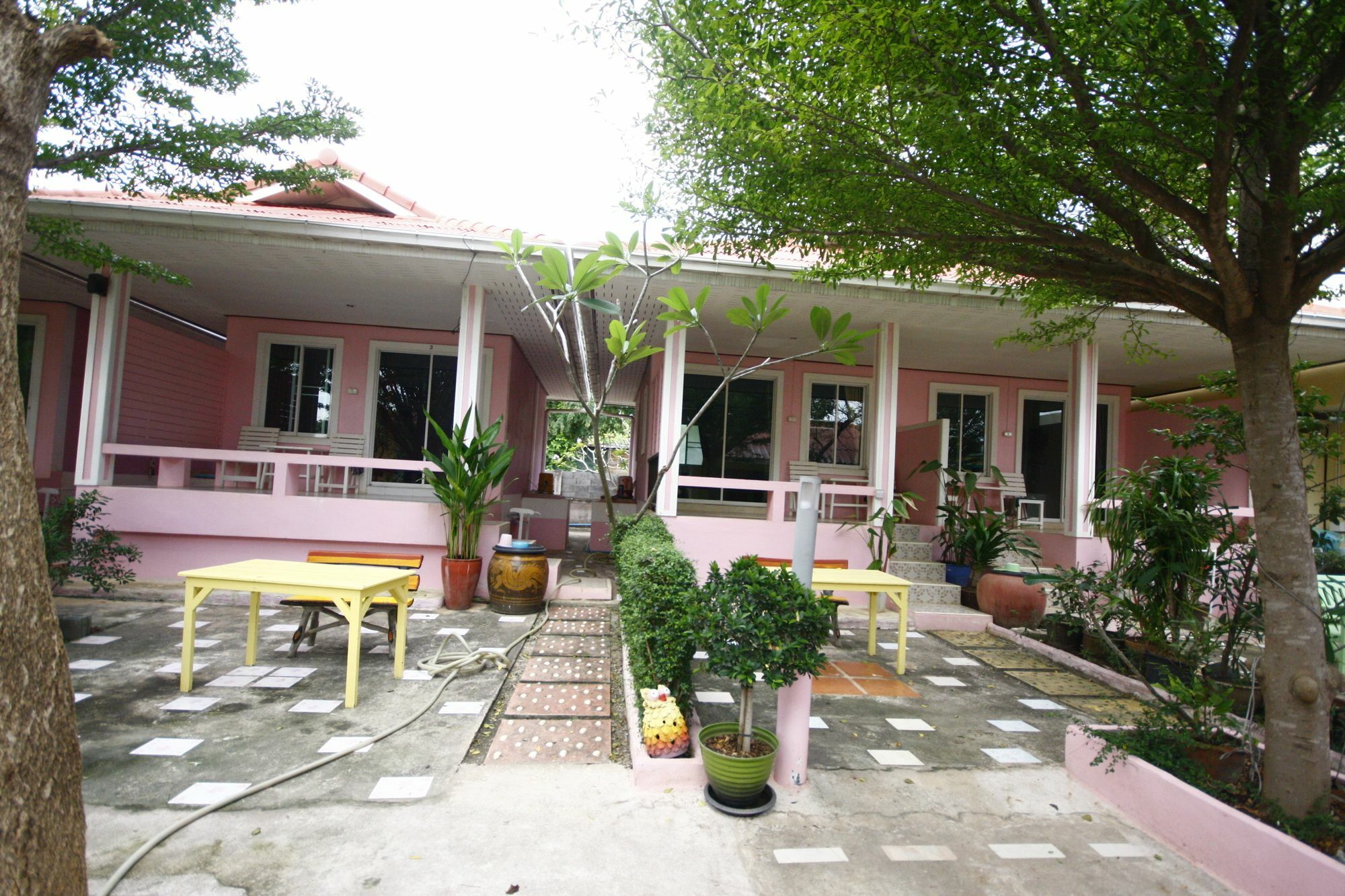 Insook Ko Larn Resort Exterior foto