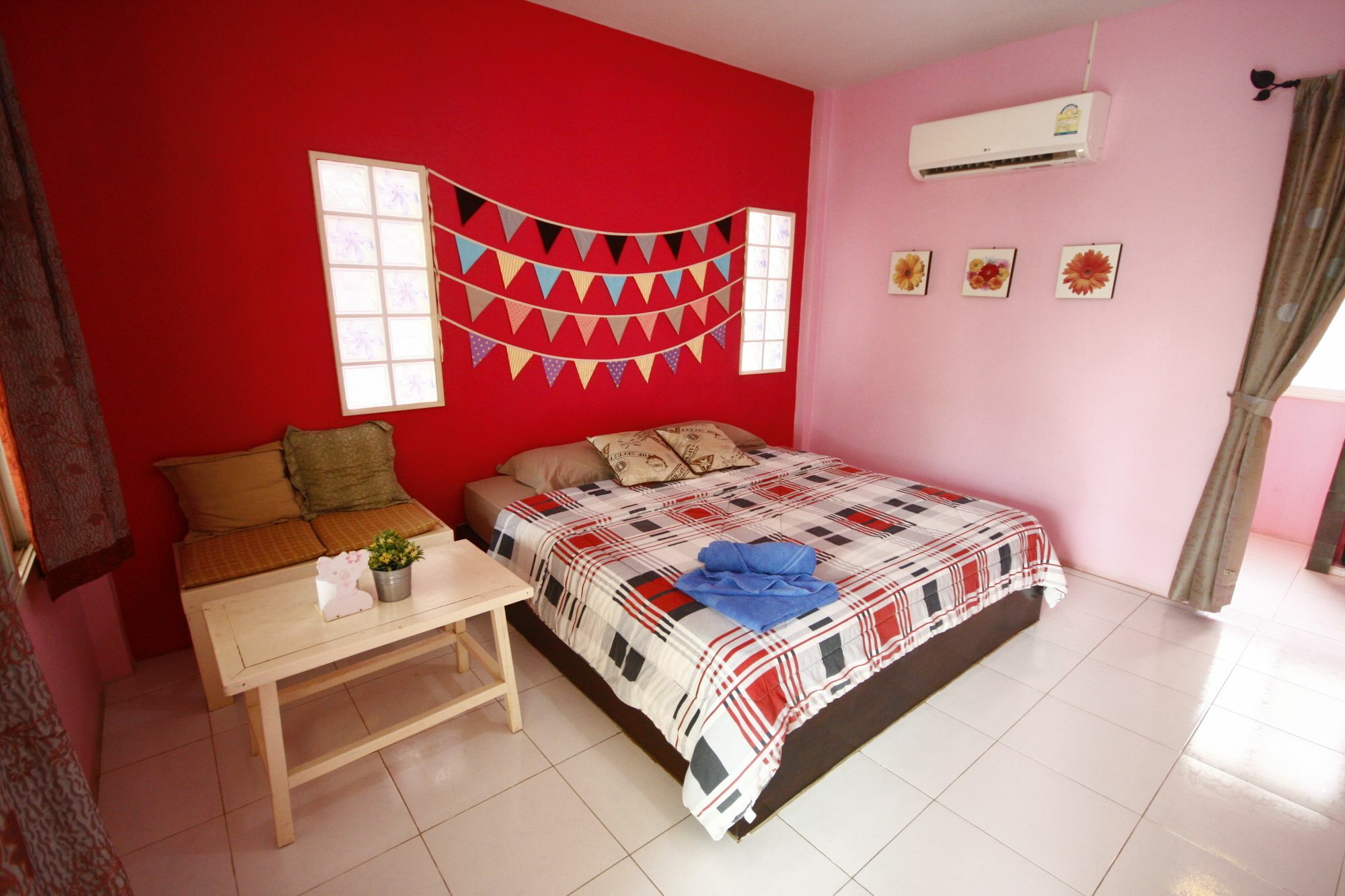 Insook Ko Larn Resort Exterior foto